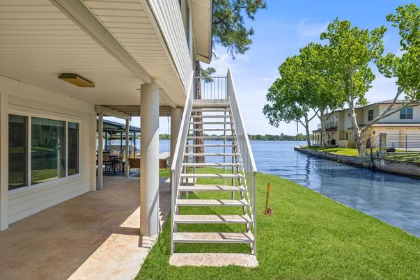 Exterior, Water