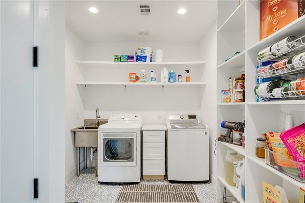 Interior, Recessed Lighting, Washer