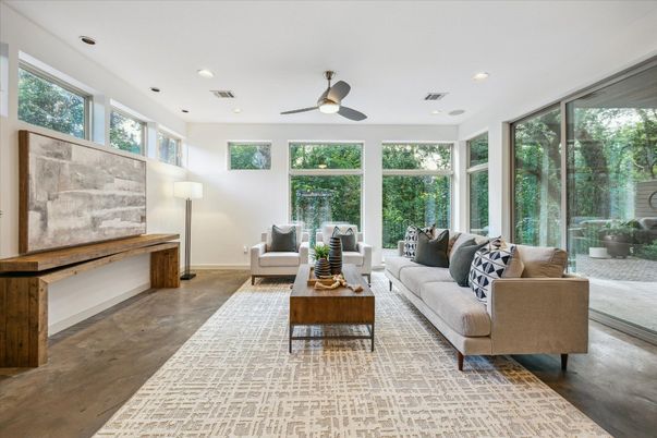 Interior, Living room, Recessed Lighting, Sun Room