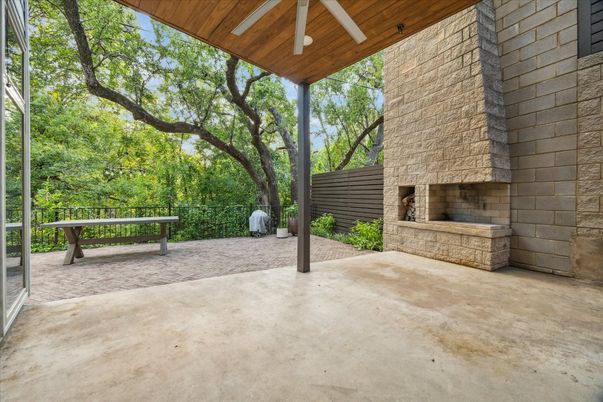 Exterior, Fireplace