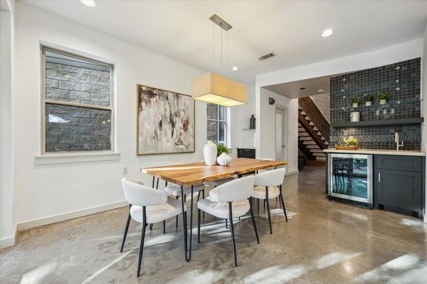 Dining room, Interior, Pendant Lights, Recessed Lighting