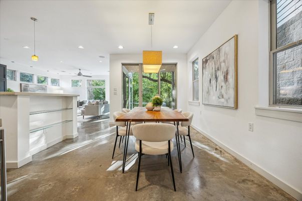 Dining room, Interior, Pendant Lights, Recessed Lighting