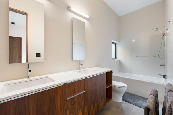 Bathroom, Dual Sink Vanities, Interior