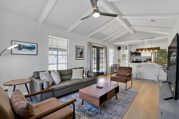Interior, Kitchen, Living room, Pendant Lights, Recessed Lighting, Wood Texture Flooring