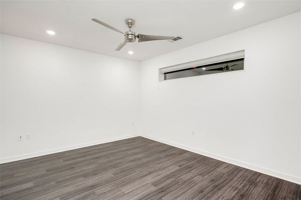 Empty room, Interior, Recessed Lighting, Wood Texture Flooring