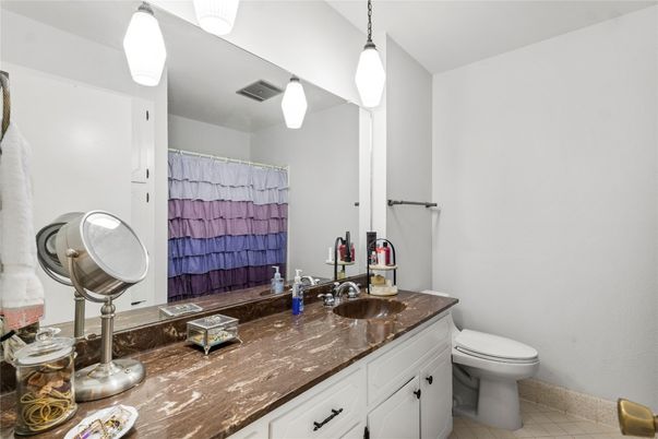 Bathroom, Interior, Pendant Lights