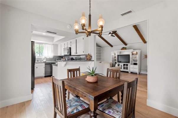 Chandelier, Dining room, Interior, Kitchen, Recessed Lighting, Wood Texture Flooring