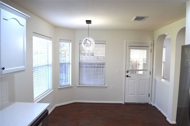 Empty room, Interior, Pendant Lights, Wood Texture Flooring