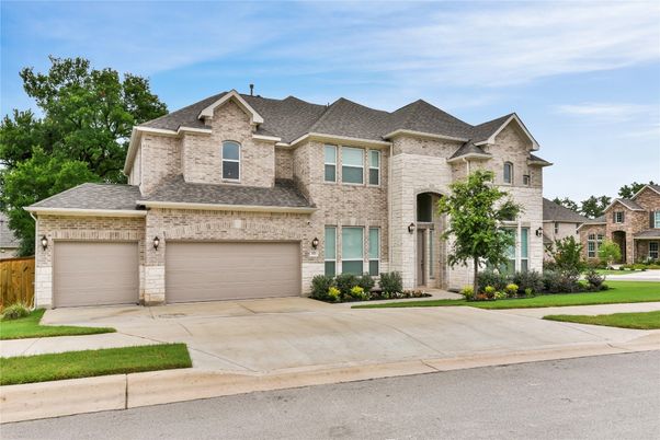 Attached, Exterior, Facade, Brick Traditional