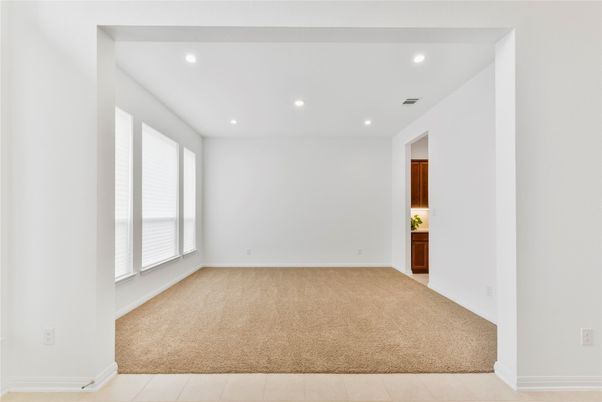 Empty room, Interior, Recessed Lighting