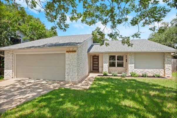 Attached, Exterior, Facade, Ranch