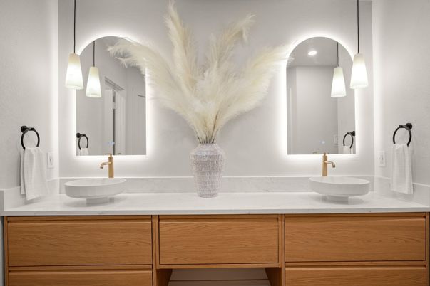 Bathroom, Dual Sink Vanities, Interior, Pendant Lights