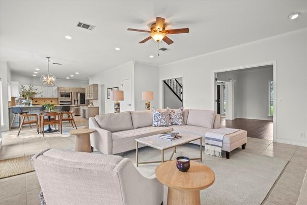 Dining room, Interior, Kitchen, Living room, Pendant Lights, Recessed Lighting, Stainless Steel Appliances