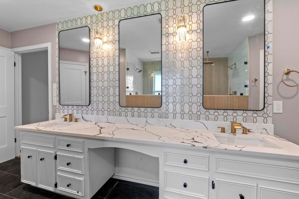 Bathroom, Dual Sink Vanities, Interior, Recessed Lighting