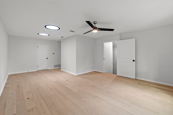 Empty room, Interior, Recessed Lighting, Wood Texture Flooring