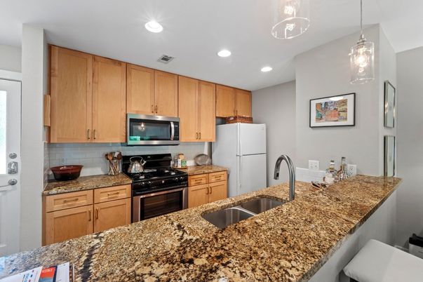 Interior, Kitchen, Pendant Lights, Recessed Lighting