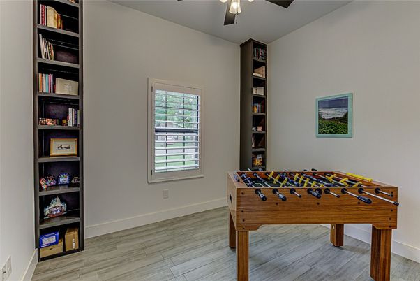 Game Room, Interior, Wood Texture Flooring