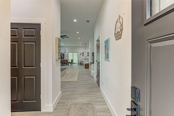 Interior, Pendant Lights, Recessed Lighting, Wood Texture Flooring
