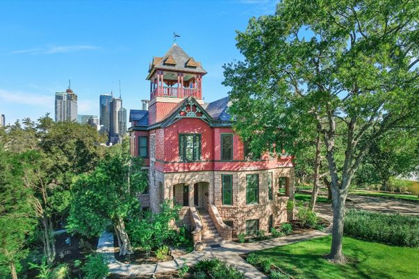 Backyard, Exterior, Facade, Brick Facade, Queen Anne Victorian