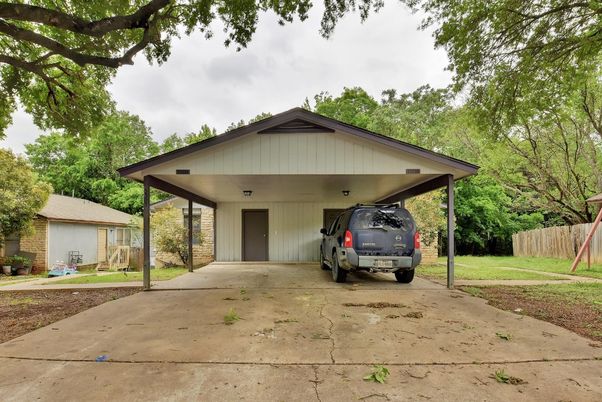 Detached Garage, Exterior