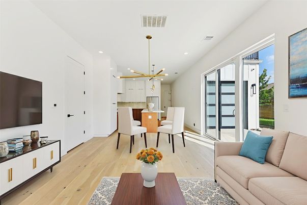 Dining room, Interior, Kitchen, Pendant Lights, Recessed Lighting, Wood Texture Flooring