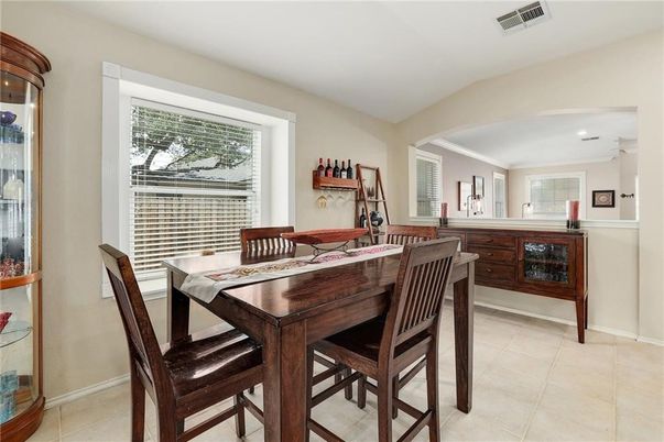 Dining room, Interior, Recessed Lighting