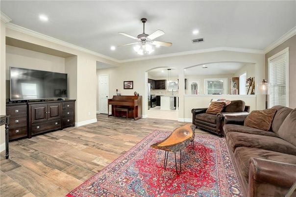 Interior, Kitchen, Living room, Pendant Lights, Piano, Recessed Lighting, Wood Texture Flooring