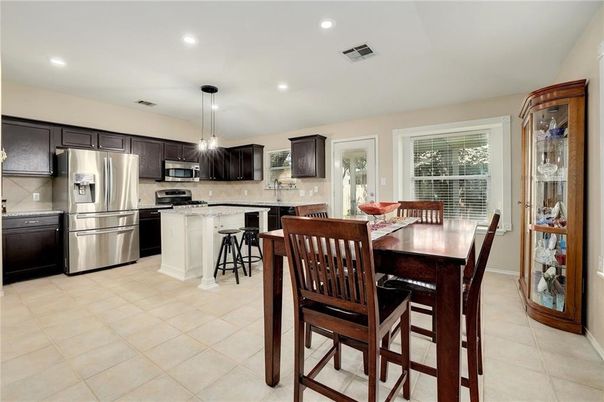 Dining room, Interior, Kitchen, Pendant Lights, Recessed Lighting, Stainless Steel Appliances