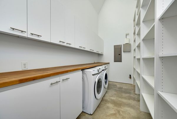 Interior, Washer