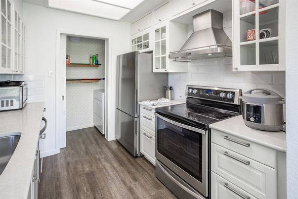Interior, Kitchen, Stainless Steel Appliances, Wood Texture Flooring