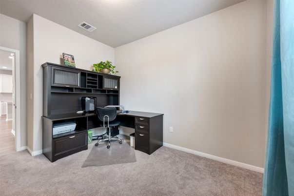 Home Office, Interior