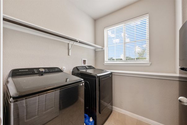 Interior, Washer