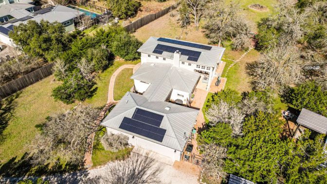 Exterior, Drone