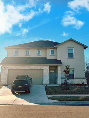 Attached, Exterior, Facade, American Craftsman