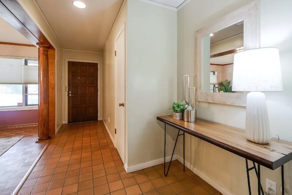 Interior, Recessed Lighting