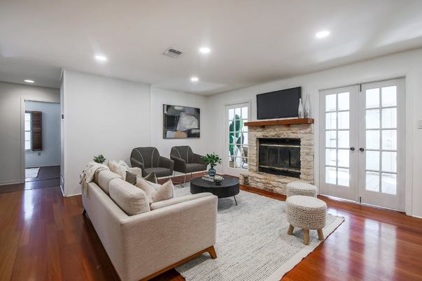 Fireplace, Interior, Living room, Recessed Lighting, Wood Texture Flooring