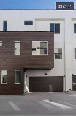 Attached, Exterior, Facade, Rowhouse