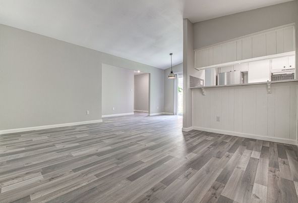 Empty room, Interior, Pendant Lights, Wood Texture Flooring