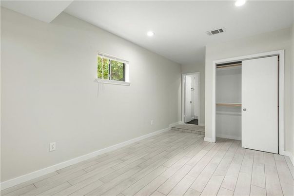 Empty room, Interior, Recessed Lighting, Wood Texture Flooring