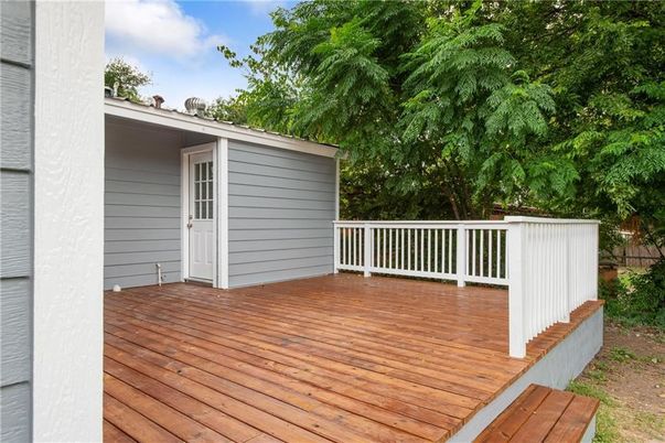 Exterior, Wood Texture Flooring