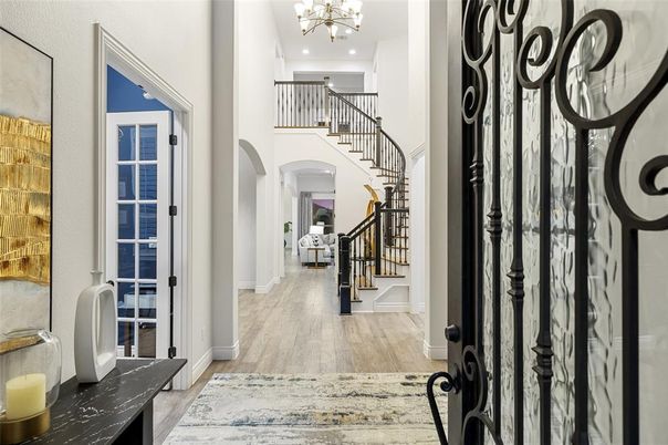 Chandelier, Interior, Recessed Lighting, Wood Texture Flooring