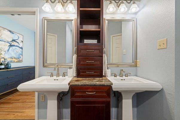 Bathroom, Dual Sink Vanities, Interior, Wood Texture Flooring