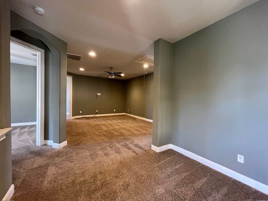 Empty room, Interior, Recessed Lighting