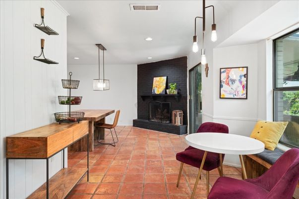 Dining room, Fireplace, Interior, Pendant Lights, Recessed Lighting