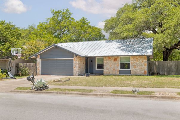 Attached, Exterior, Facade, Brick Facade, Ranch
