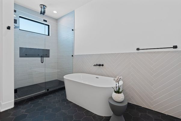 Bathroom, Free Standing Baths, Glass Shower, Interior, Recessed Lighting