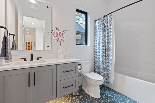 Bathroom, Interior, Recessed Lighting