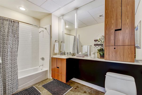 Bathroom, Interior, Recessed Lighting