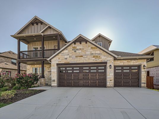 Attached, Exterior, Facade, American Craftsman