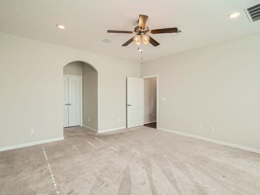 Empty room, Interior, Recessed Lighting